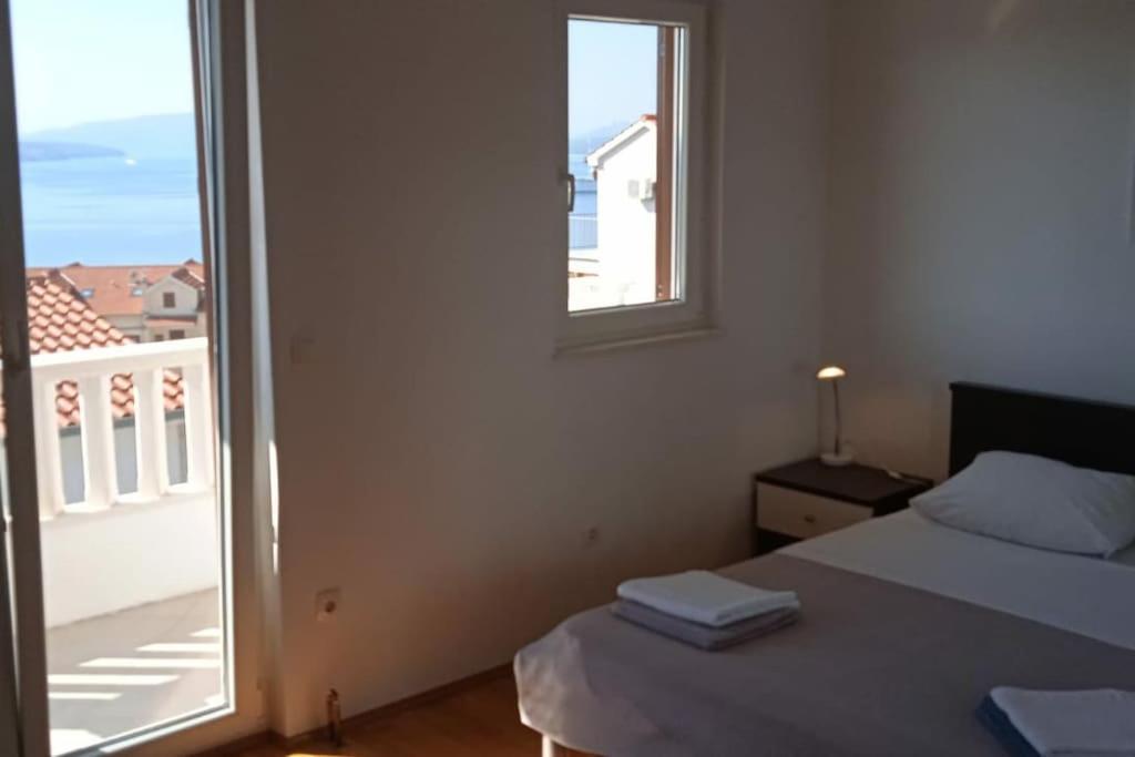 Apartment Mia - Spacious Apartment On 85 M2 With Beautiful Sea View Τρογκίρ Εξωτερικό φωτογραφία
