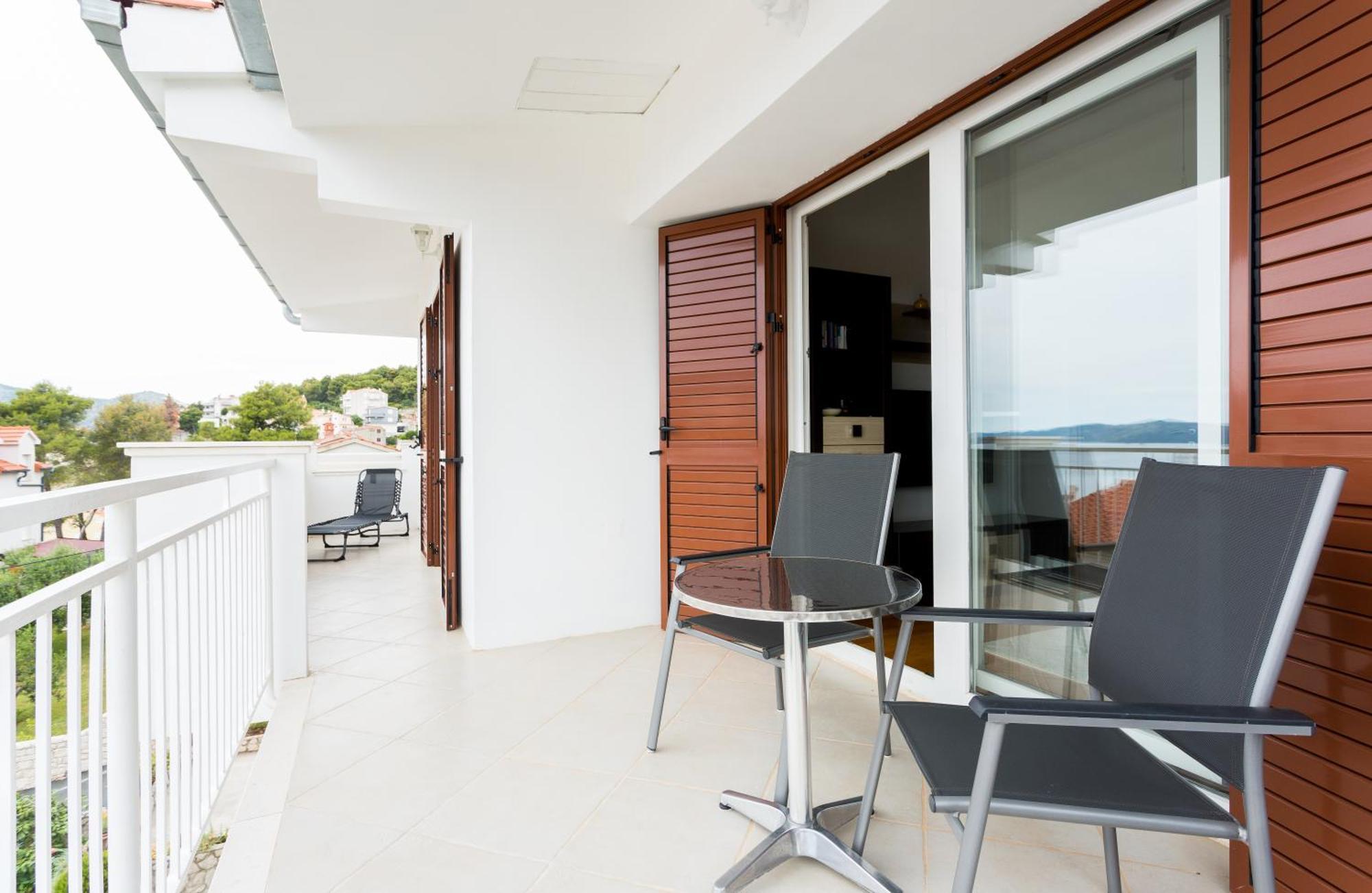 Apartment Mia - Spacious Apartment On 85 M2 With Beautiful Sea View Τρογκίρ Εξωτερικό φωτογραφία