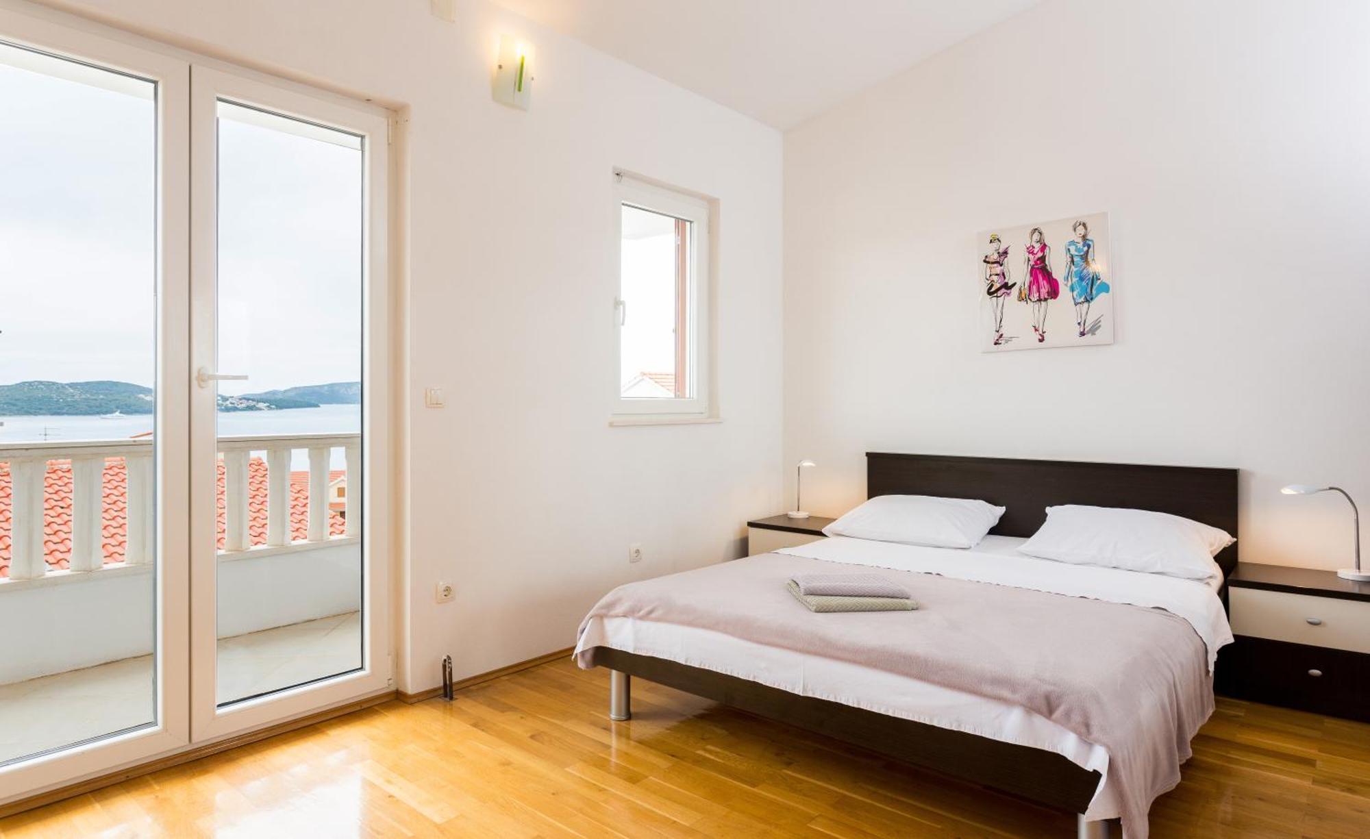 Apartment Mia - Spacious Apartment On 85 M2 With Beautiful Sea View Τρογκίρ Εξωτερικό φωτογραφία